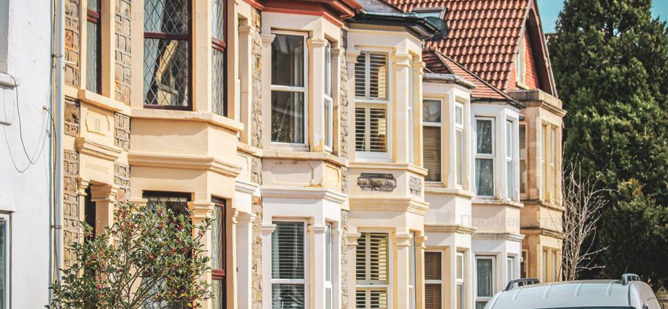 Покупка и продажа недвижимости за границей в 2022 году